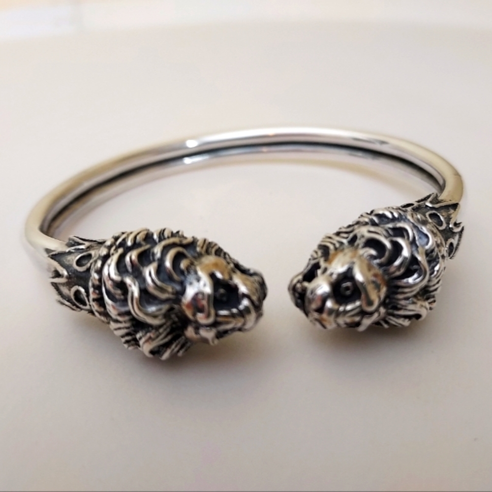 Silver Tone Lions Head Cuff Bracelet